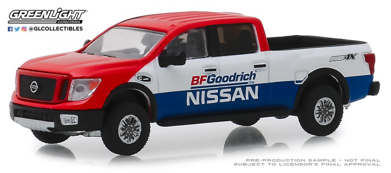 2018 Nissan Titan XD Pro-4X - Image 2