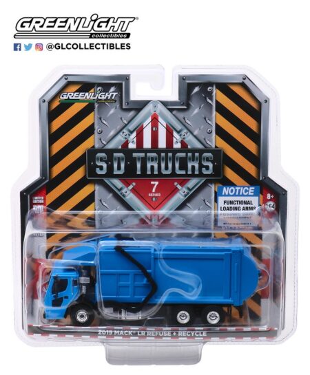 2019 Mack LR Refuse + Recycle