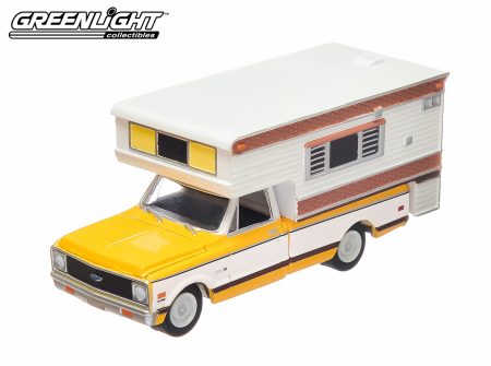 Chevrolet C20 - w/Large Camper